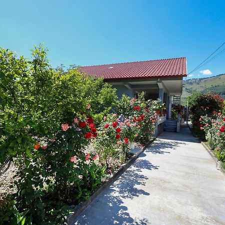 Samuela Cozy Retreat Villa Berat Luaran gambar