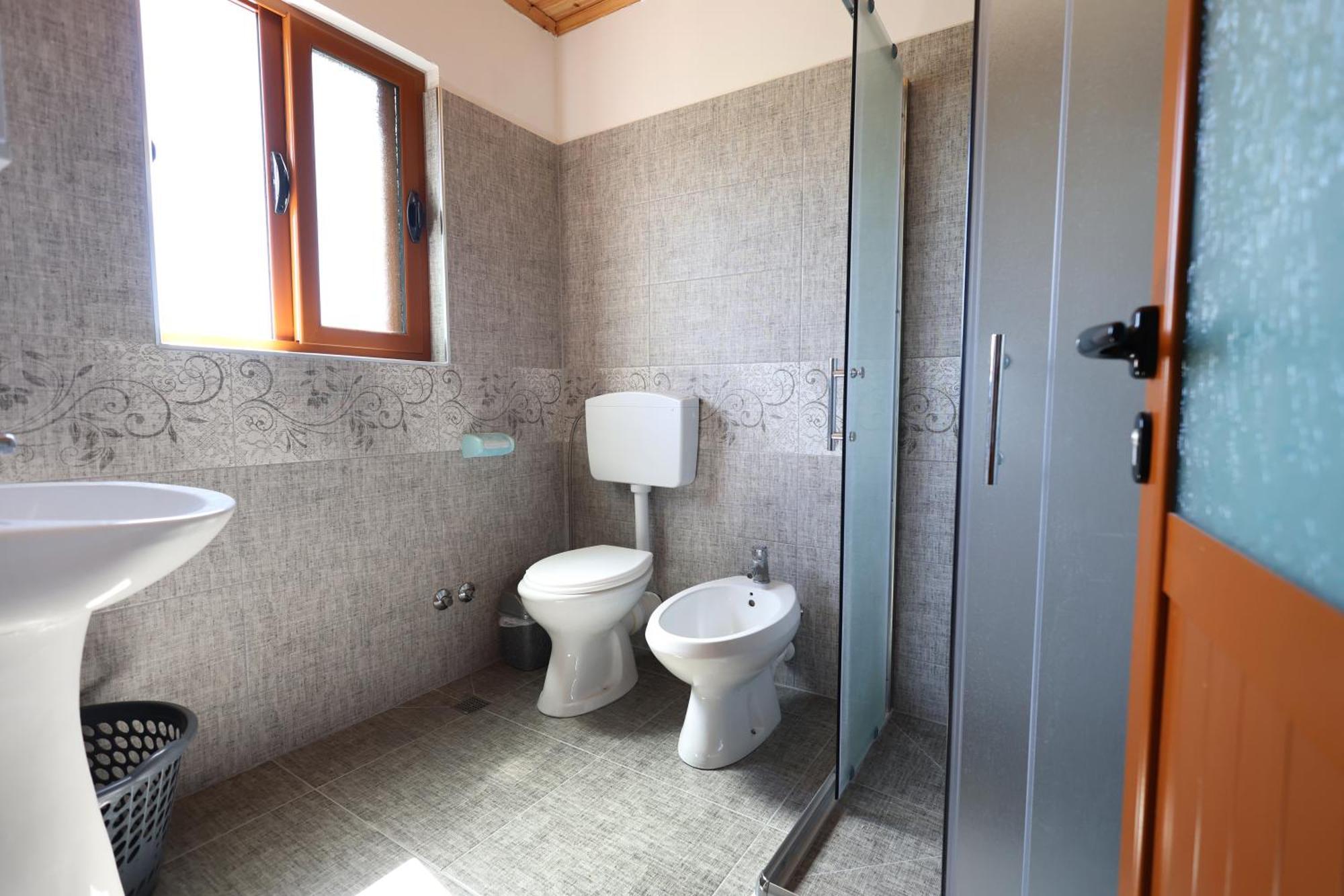 Samuela Cozy Retreat Villa Berat Luaran gambar