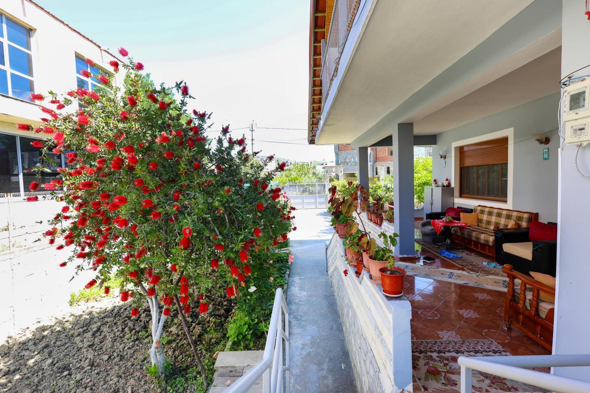 Samuela Cozy Retreat Villa Berat Luaran gambar